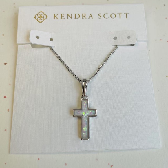 Kendra Scott Silver Cross pendant necklace in kyocera opal - Picture 1 of 3